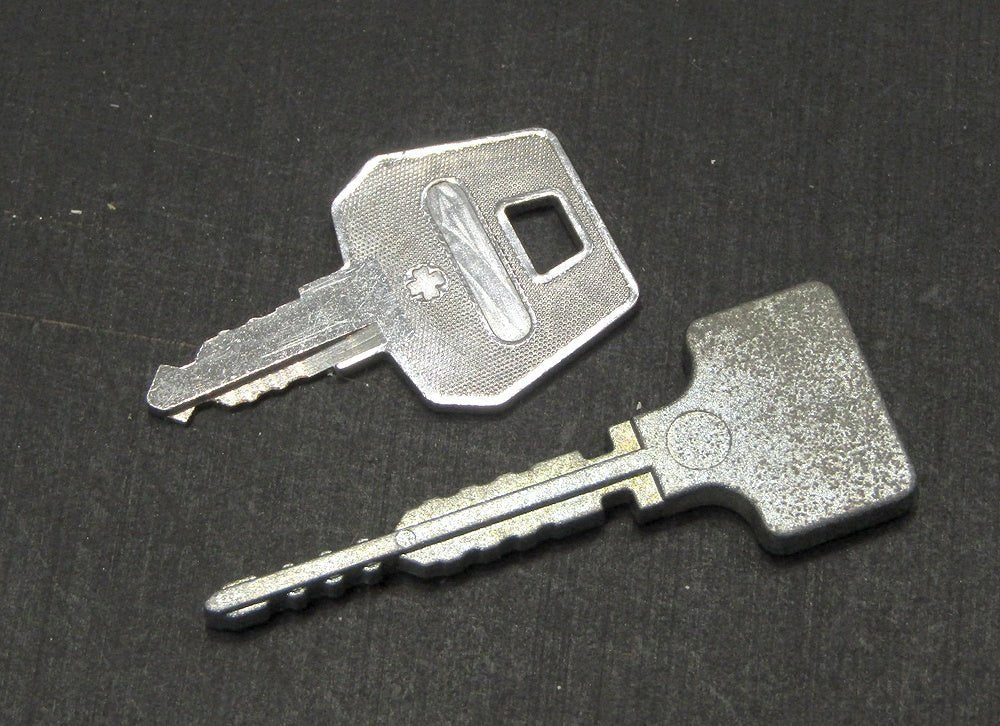 パチスロ実機 マクロスフロンティア～はじまりの歌、銀河へ響け コイン不要機付 100V対応 ボリューム調整有 SANKYO/三共 - 安心保証・業界最安値の販売 福助