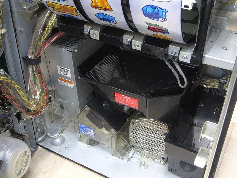 パチスロ実機 高砂 スカイガールズ～ゼロ、ふたたび～ コイン機 100V対応 Vol調節有 - 電動工具・楽器・ブランド・住設家電も総合リユース｜リサイクルショップ福助