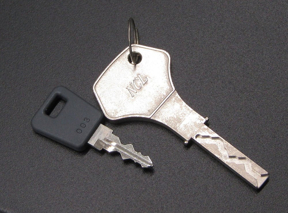 パチスロ実機 スマスロ 大都技研 スロット ソードアート・オンライン スマスロユニット搭載 100V対応 Vol調節有 スロット - 安心保証・業界最安値の販売 福助