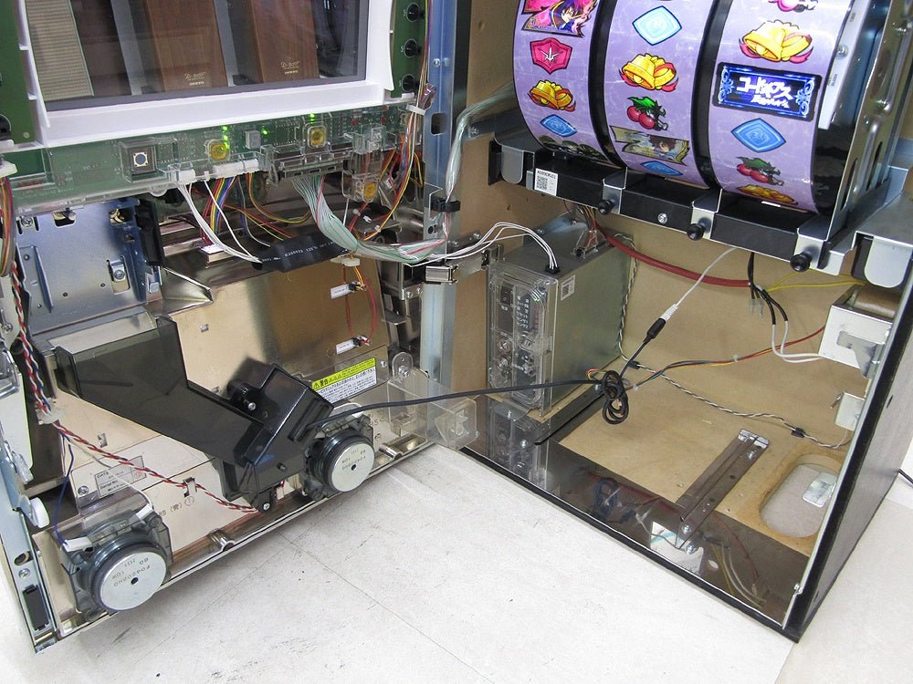 パチスロ実機 コードギアス反逆のルルーシュ コイン不要機搭載 100V対応 Vol調節有 スロット Sammy/サミー - 安心保証・業界最安値の販売 福助