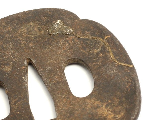 刀剣/日本刀 鍔/鐔 切込木瓜形 獅子模様 134g/直径84×78mm 武具/刀装具 - 安心保証・業界最安値の販売 福助