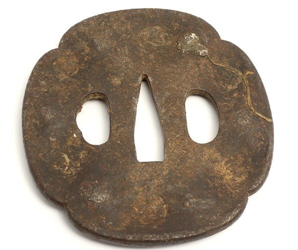 刀剣/日本刀 鍔/鐔 切込木瓜形 獅子模様 134g/直径84×78mm 武具/刀装具 - 安心保証・業界最安値の販売 福助