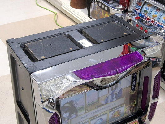 パチスロ実機 バジリスク2 甲賀忍法帖 コイン不要機付き 100V対応/ボリューム調節有 ドアキー/設定キー付属 - 電動工具・楽器・ブランド・住設家電も総合リユース｜リサイクルショップ福助