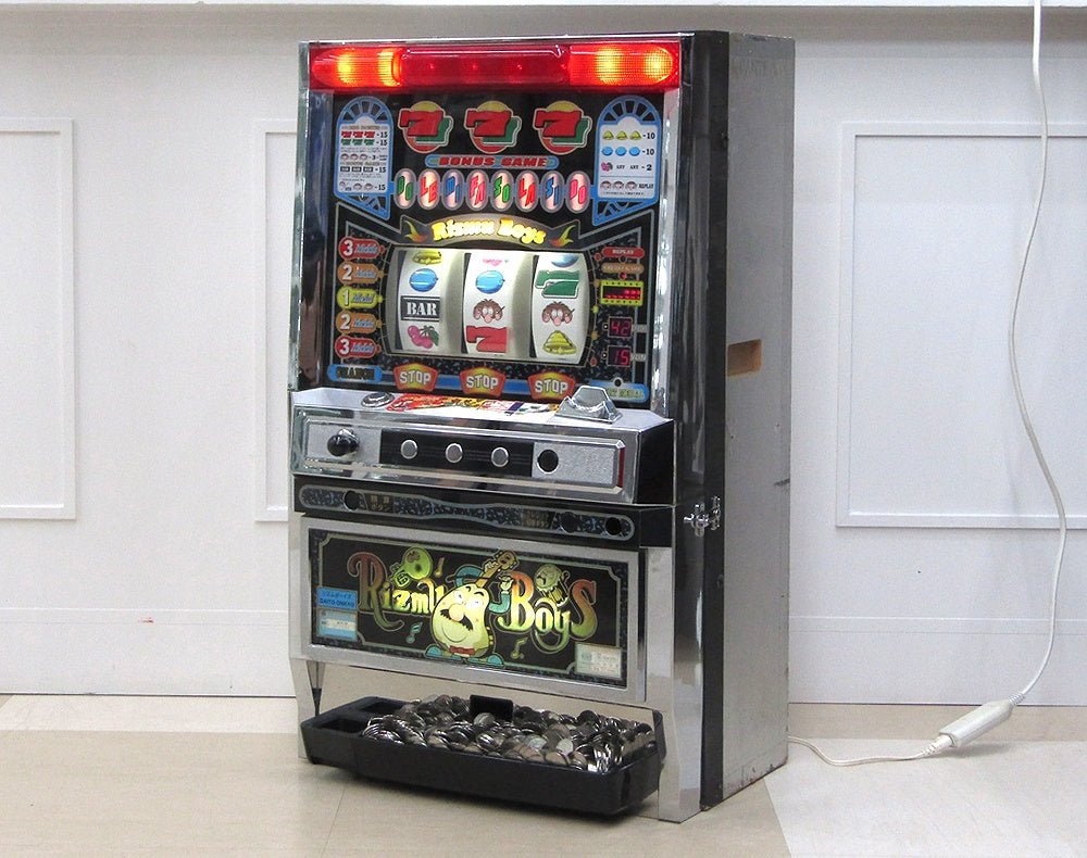 パチスロ実機 大東音響 リズムボーイズ 設定キー有り/ドアキー無し/コイン付き レトロ スロット 4号機 - 電動工具・楽器・ブランド・住設家電も総合リユース｜リサイクルショップ福助
