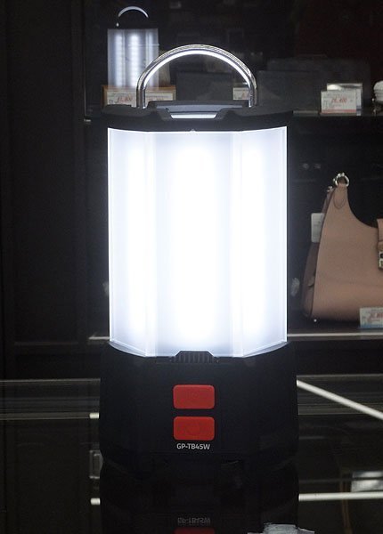 富士倉 充電式トールランタン45W GP - TB45W 最大5200ルーメン 360℃/180℃切替可 AC100V - 安心保証・業界最安値の販売 福助