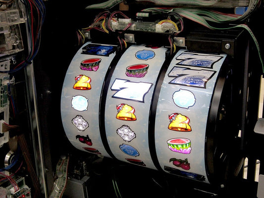パチスロ実機 山佐 セイクリッドセブン スロット 5号機 コイン不要機搭載 100V(家庭用電源)対応 Vol調節有 - 安心保証・業界最安値の販売 福助