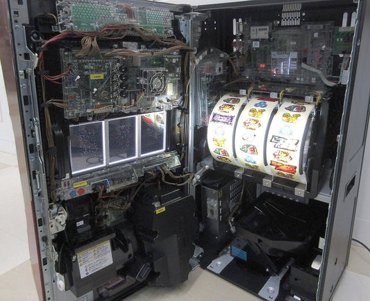 パチスロ実機 大都技研 番長外伝 盗忍！剛衛門 コイン機 5号機 100V電源対応/無段階Volつまみ有 - 電動工具・楽器・ブランド・住設家電も総合リユース｜リサイクルショップ福助