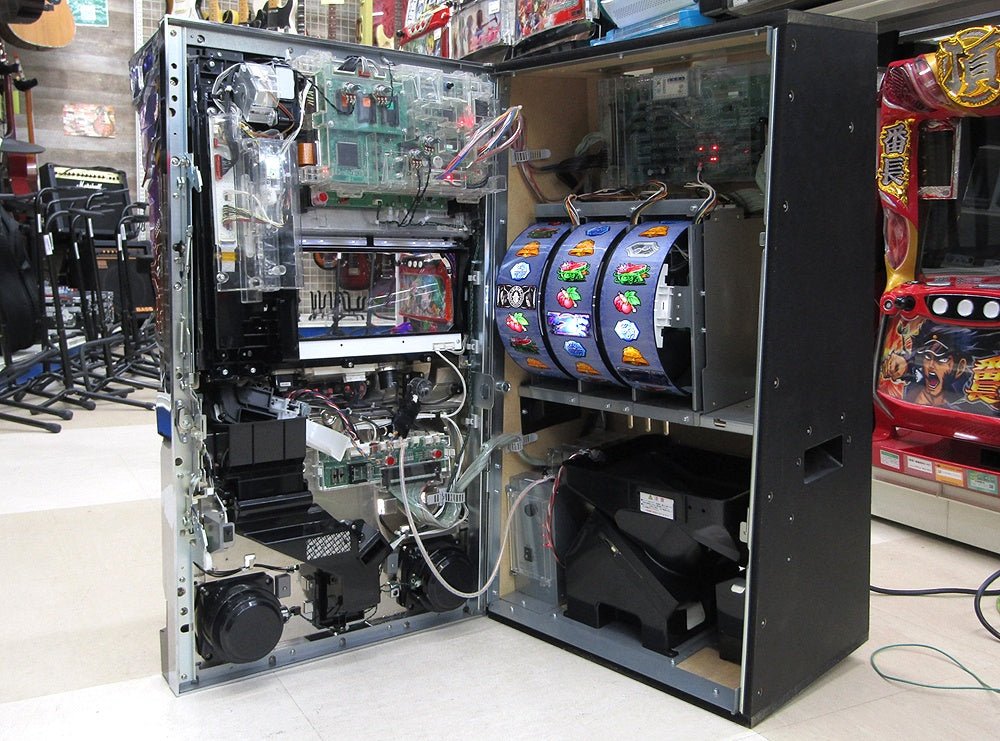 パチスロ実機 バイオハザード6 コイン不要機付き 家庭用電源対応 ボリューム調節有 スロット - 安心保証・業界最安値の販売 福助