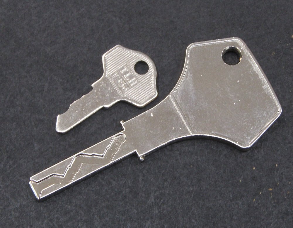 パチスロ実機 バイオハザード6 コイン不要機付き 家庭用電源対応 ボリューム調節有 スロット - 安心保証・業界最安値の販売 福助