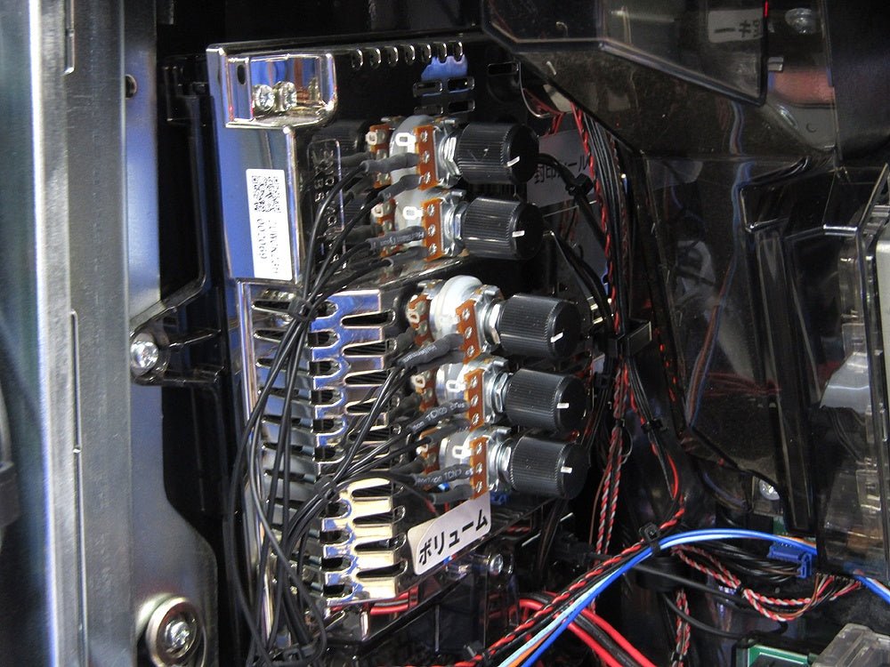パチスロ実機 ファミスタ回胴版!! 6.5号機 データカウンタ付 コイン不要機搭載 家庭用電源対応 Vol調節有 ユニバーサル - 安心保証・業界最安値の販売 福助