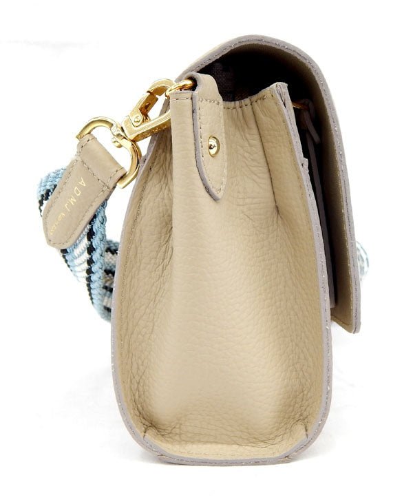 A.D.M.J レザーショルダーバッグ ターンロック 牛革 - 安心保証・業界最安値の販売 福助