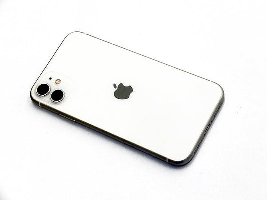 Apple(アップル) iPhone11 64GB ホワイト MWLU2J/A au(〇判定/SIMロックあり) - 安心保証・業界最安値の販売 福助