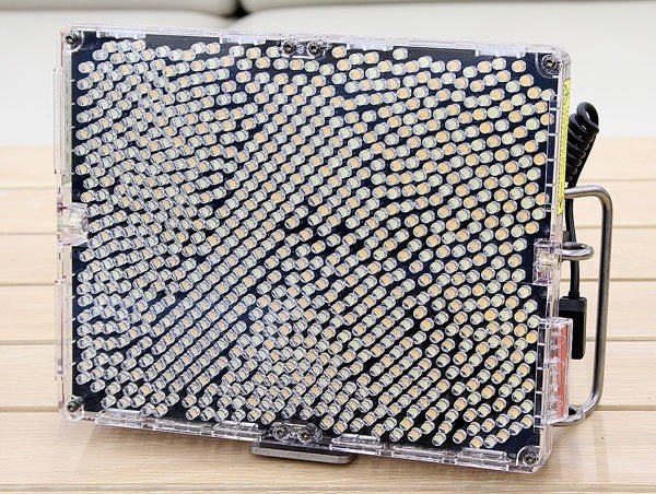 Aputure Amaran Tri - 8c 11.5インチ 撮影用LEDライト 超高輝度 2300K - 6800K 照明キット ワイヤレス 動作品 スタジオ機材 - 安心保証・業界最安値の販売 福助