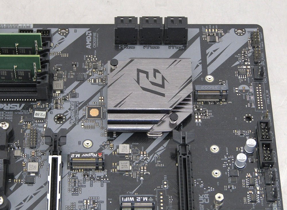 ASRock AMD Ryzen 3000シリーズ (Soket AM4)対応 B550チップセット搭載 ATX マザーボード B550 Phantom Gaming 4 - 安心保証・業界最安値の販売 福助