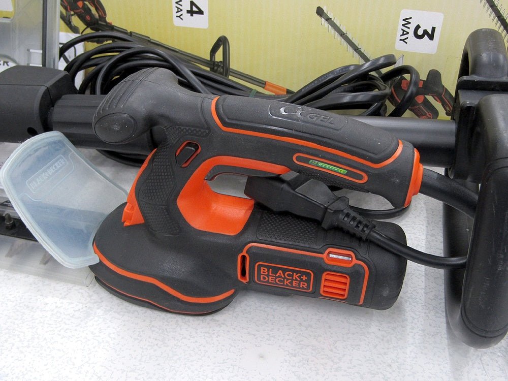 BLACK＆DECKER ブラック＆デッカー GPSH1000コード式5in1ポールヘッジ&芝生バリカン - 電動工具・楽器・ブランド・住設家電も総合リユース｜リサイクルショップ福助