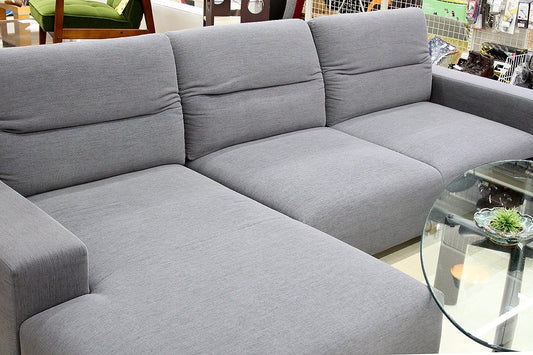 BoConcept(ボーコンセプト) Hamptn ハンプトン 3人掛けカウチソファ アジャスタブルバック&ライトサイド レスティングユニット付き - 安心保証・業界最安値の販売 福助