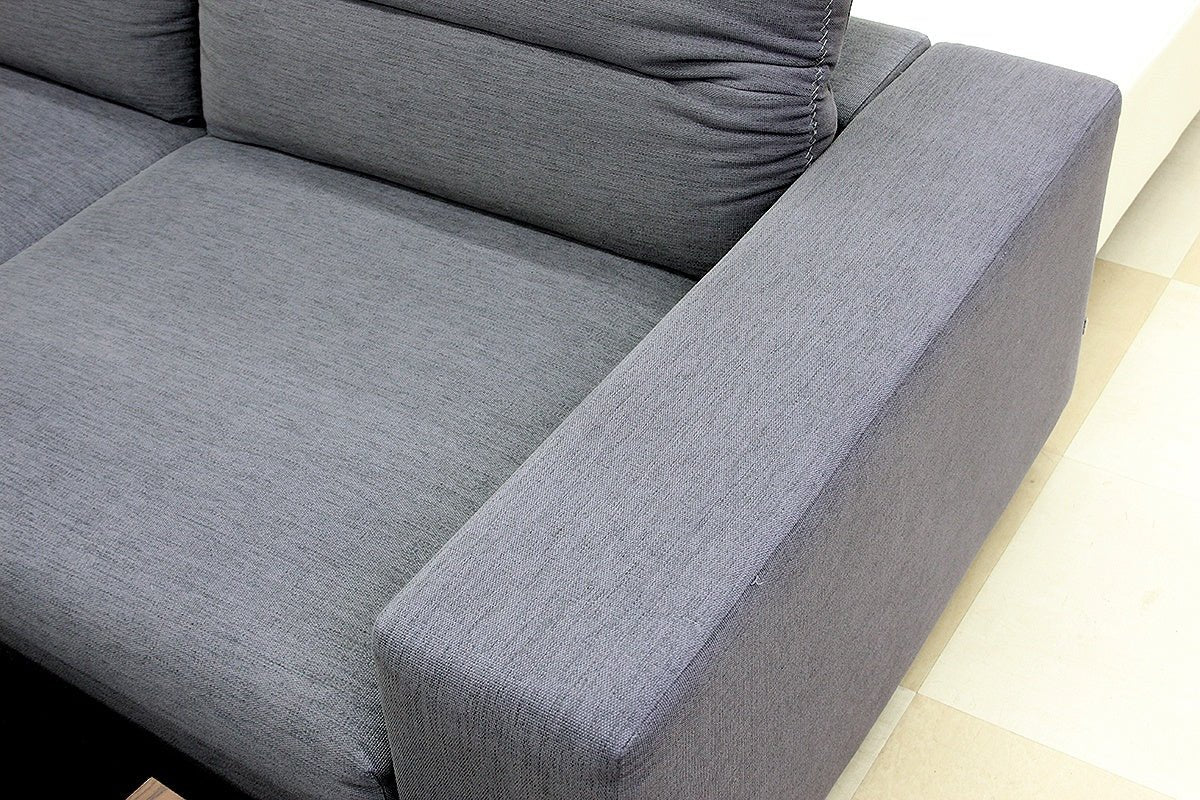 BoConcept(ボーコンセプト) Hamptn ハンプトン 3人掛けカウチソファ アジャスタブルバック&ライトサイド レスティングユニット付き - 安心保証・業界最安値の販売 福助