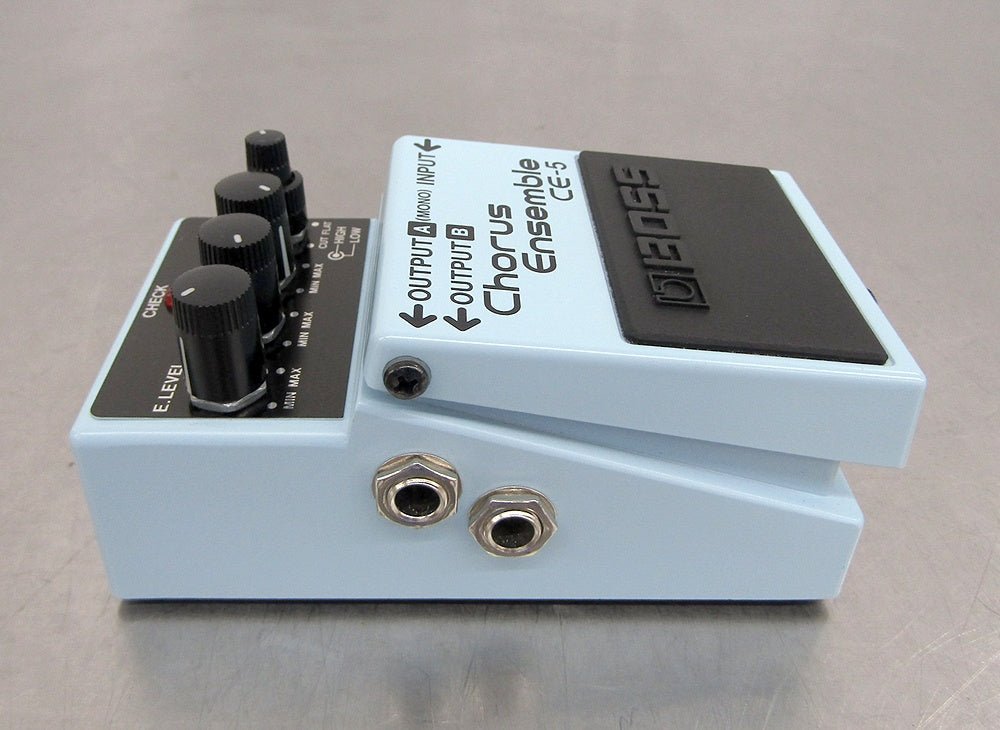 BOSS ボス エフェクター Chorus Ensemble CE - 5 コーラス/アンサンブル - 安心保証・業界最安値の販売 福助