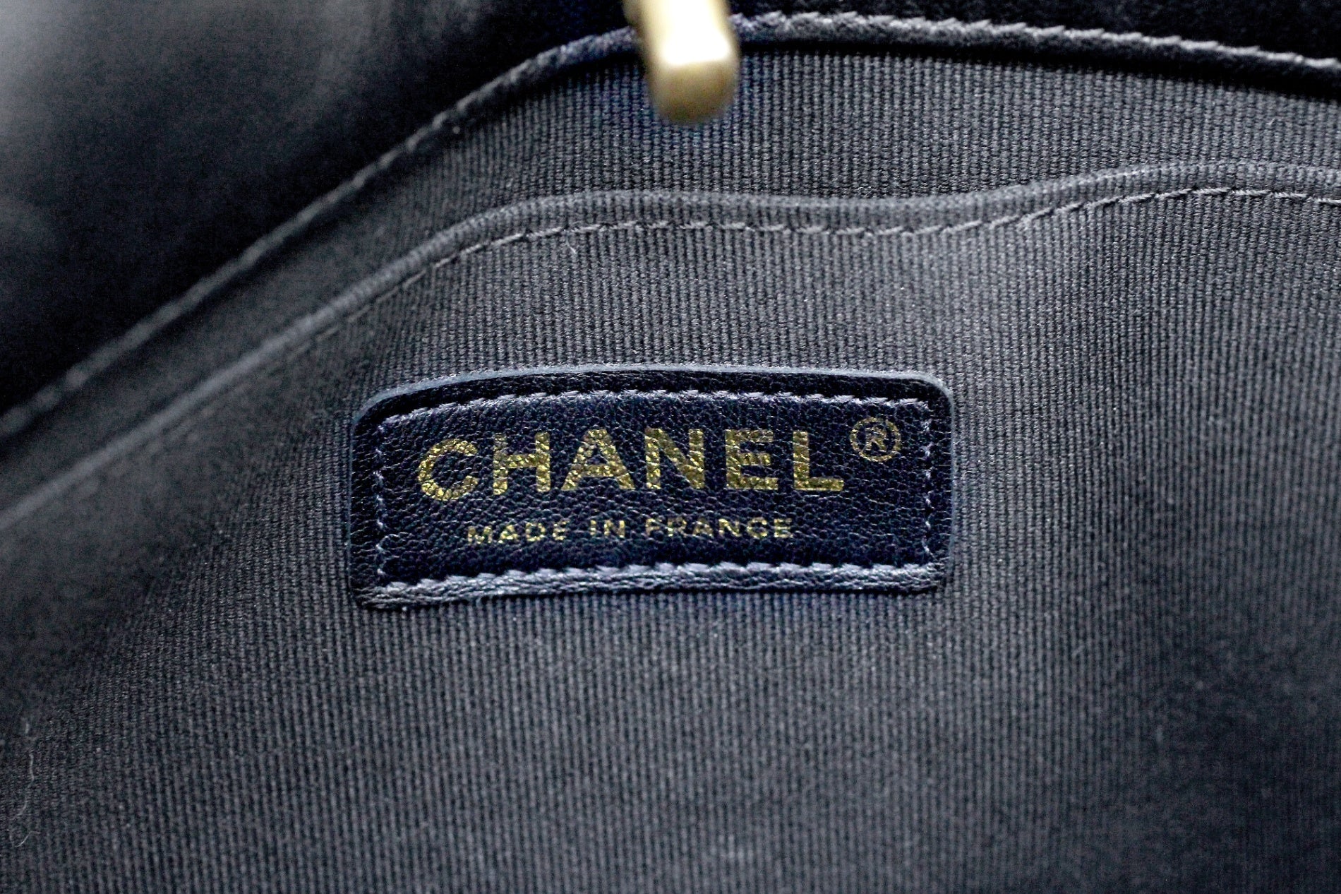 CHANEL(シャネル) マトラッセ ラムスキン キルティングクラッシュ オン チェーンホーボー ブラック ショルダーバッグ ポシェット - 電動工具・楽器・ブランド・住設家電も総合リユース｜リサイクルショップ福助