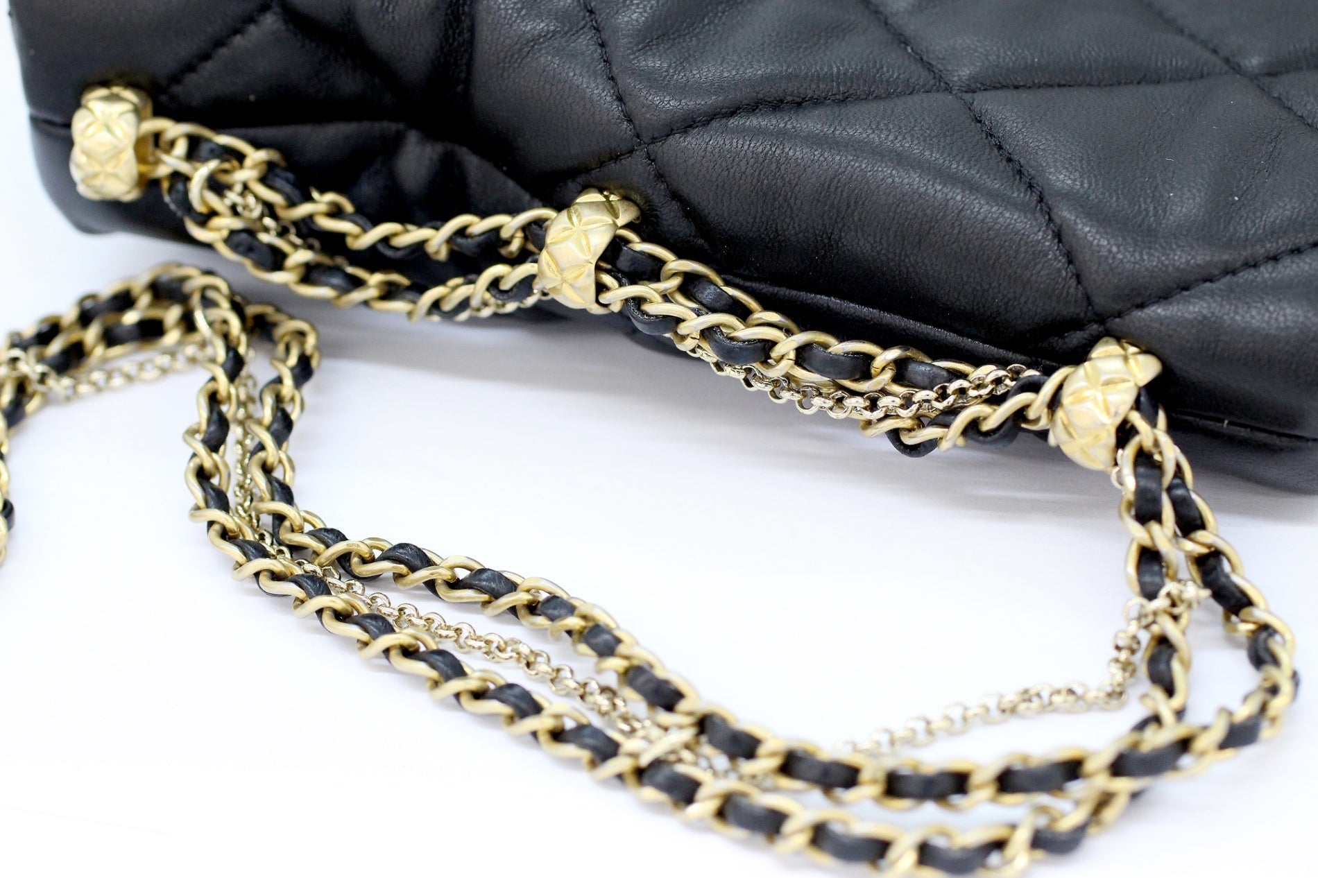 CHANEL(シャネル) マトラッセ ラムスキン キルティングクラッシュ オン チェーンホーボー ブラック ショルダーバッグ ポシェット - 電動工具・楽器・ブランド・住設家電も総合リユース｜リサイクルショップ福助