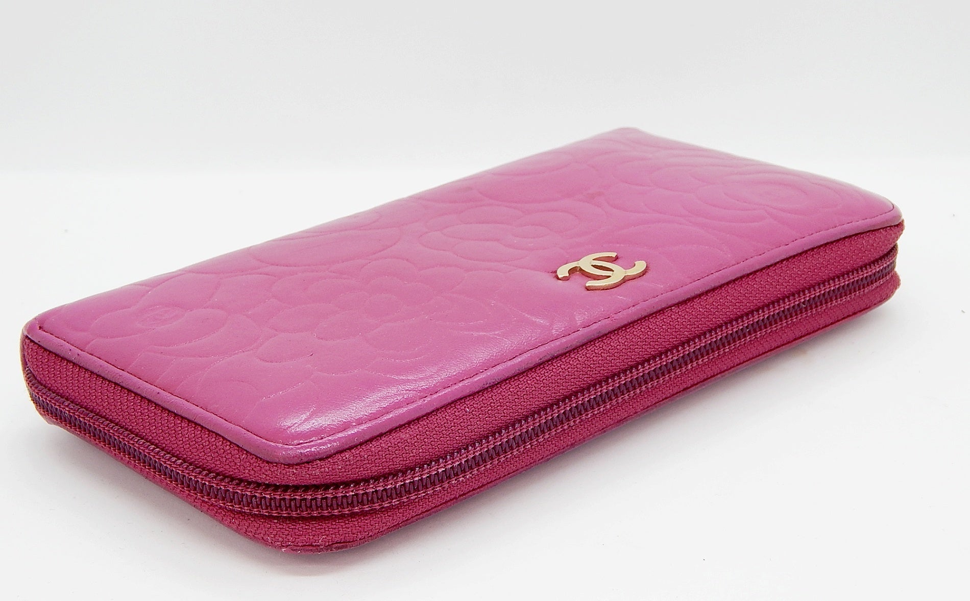 CHANEL(シャネル) カメリア ラウンドファスナー 長財布 ピンク ジップウォレット - 安心保証・業界最安値の販売 福助