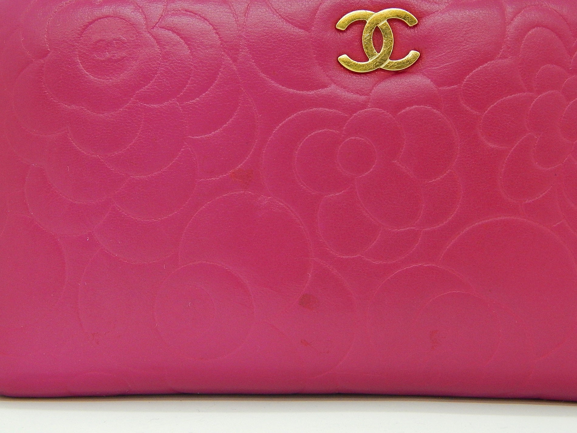 CHANEL(シャネル) カメリア ラウンドファスナー 長財布 ピンク ジップウォレット - 安心保証・業界最安値の販売 福助