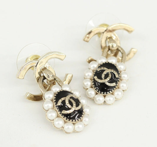 CHANEL(シャネル) ピアス ココマーク フェイクパール A21A 2021 オータムライン - 安心保証・業界最安値の販売 福助