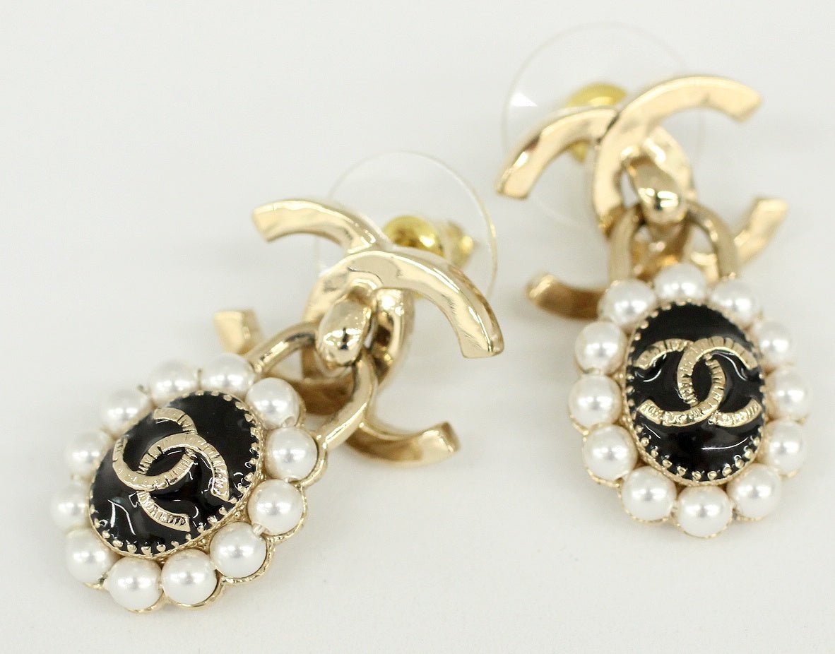 CHANEL(シャネル) ピアス ココマーク フェイクパール A21A 2021 オータムライン - 安心保証・業界最安値の販売 福助