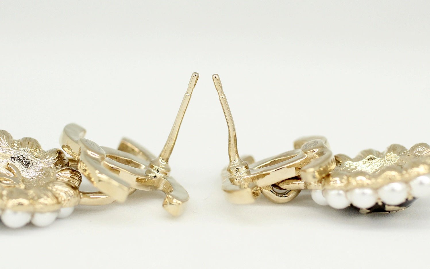 CHANEL(シャネル) ピアス ココマーク フェイクパール A21A 2021 オータムライン - 安心保証・業界最安値の販売 福助