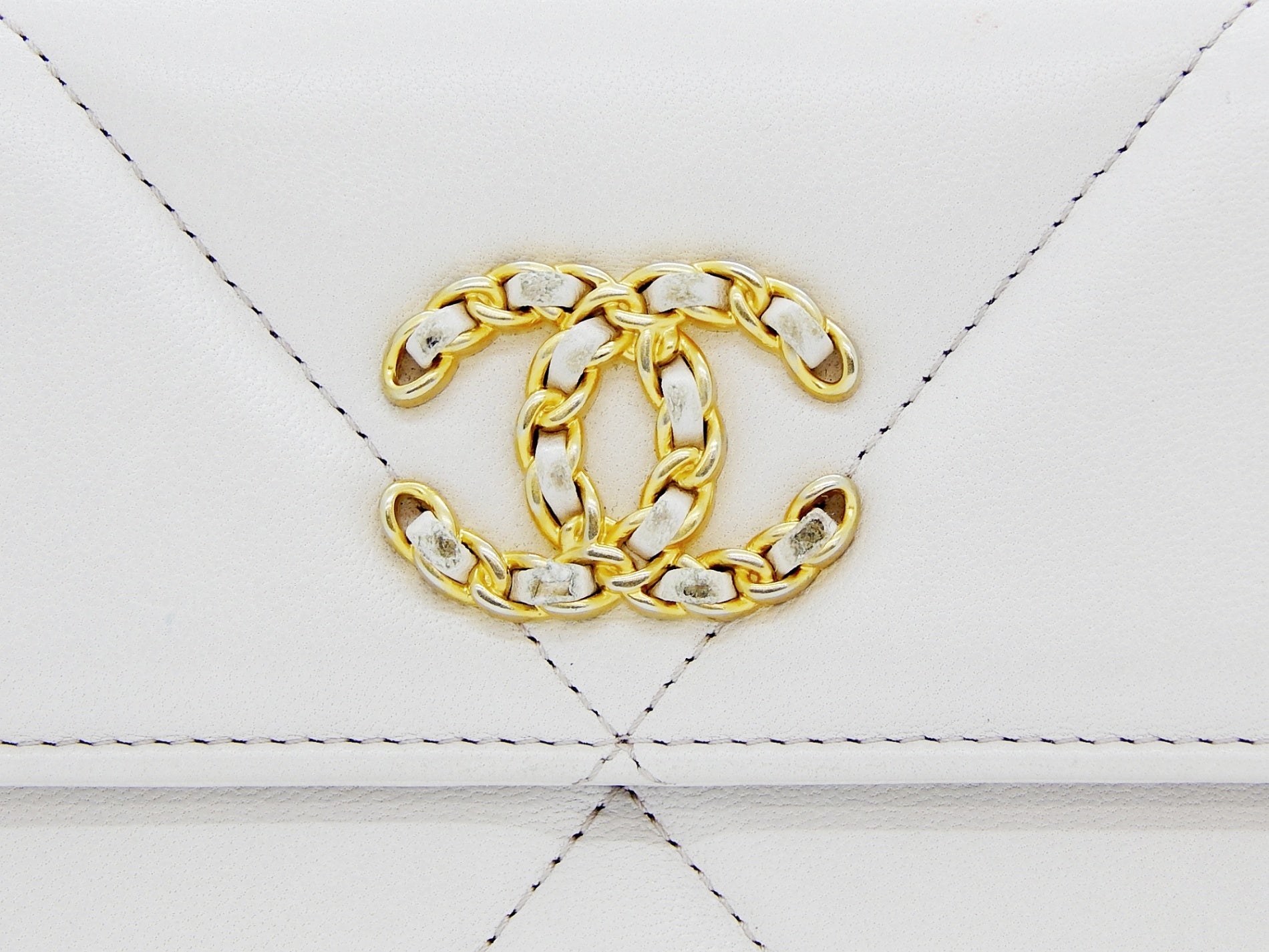 CHANEL19 (シャネル) ロングフラップ ウォレット ピンク 長財布 - 安心保証・業界最安値の販売 福助