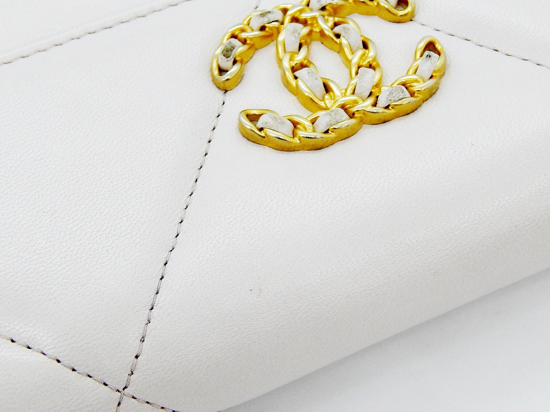 CHANEL19 (シャネル) ロングフラップ ウォレット ピンク 長財布 - 安心保証・業界最安値の販売 福助