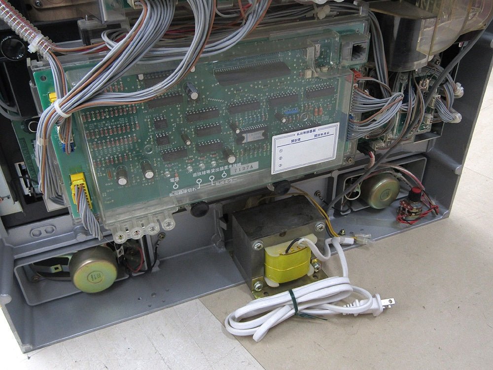 パチンコ実機 CRスキージャンプペア 中級編 循環加工済み 鍵付き - 安心保証・業界最安値の販売 福助