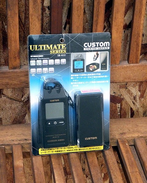 CUSTOM(カスタム) デジタル水分計 周囲温度測定機能付き アルティメットシリーズ MM - 02U - 安心保証・業界最安値の販売 福助