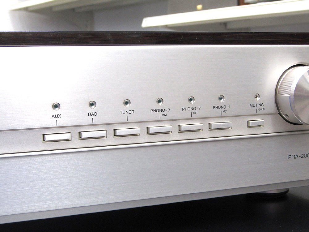 DENON デノン ステレオプリアンプ PRA - 2000Z コントロールアンプ - 安心保証・業界最安値の販売 福助