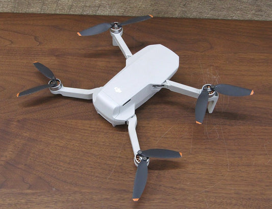 DJI ミニカメラドローン DJI MINI 2 SE ミニカメラドローン 折りたたみ式 機体重量：約246g - 電動工具・楽器・ブランド・住設家電も総合リユース｜リサイクルショップ福助