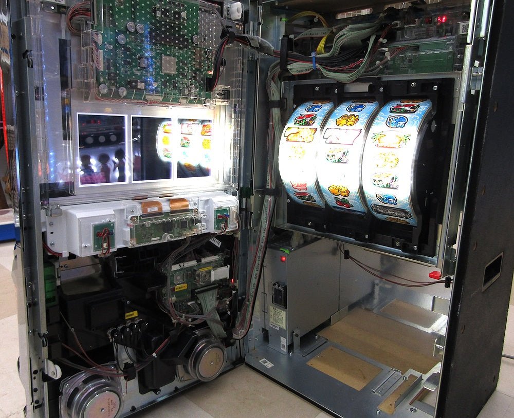 パチスロ実機 EXCITE/エキサイト 真田純勇士 ラブストライク 5号機 コイン不要機付き 100V対応 無段階Volつまみ搭載 - 電動工具・楽器・ブランド・住設家電も総合リユース｜リサイクルショップ福助