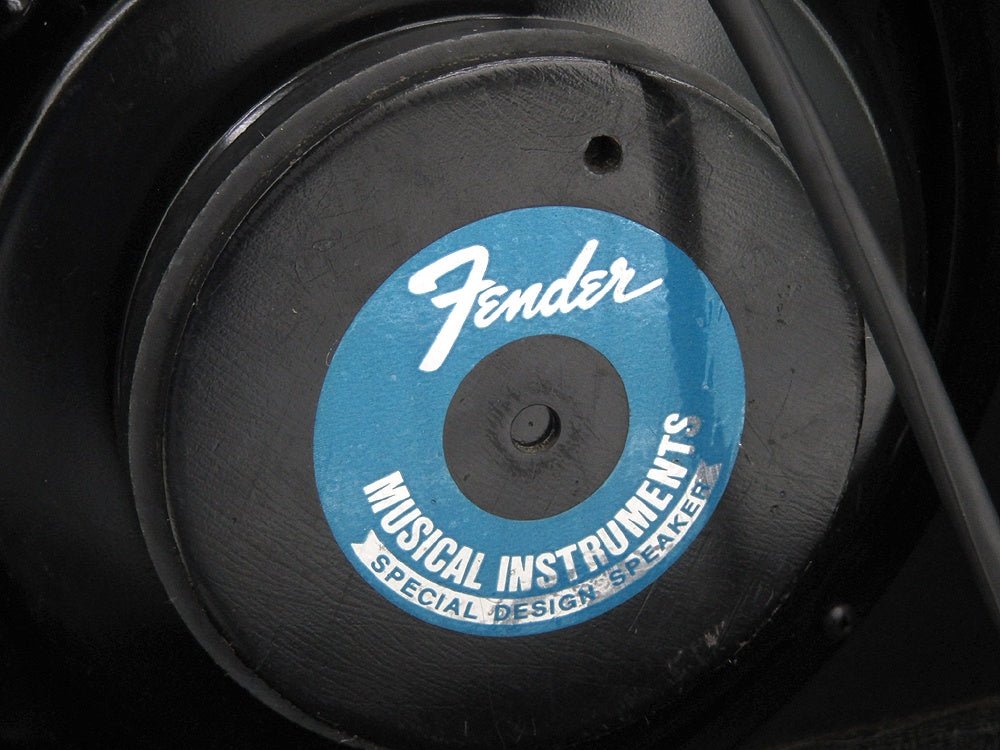 Fender USA Champ12 フェンダー ギターアンプ 赤ノブ 状態良好 15W出力 スプリングリバーブ - 電動工具・楽器・ブランド・住設家電も総合リユース｜リサイクルショップ福助