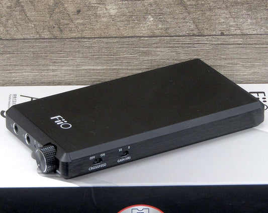 FiiO A5 ポータブルヘッドフォンアンプ/ヘッドホンアンプ ブラック - 安心保証・業界最安値の販売 福助