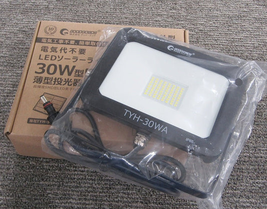GOODGOODS グッドグッズ ソーラーライト*2(20W/30W)/ソーラーパネル(15W*2枚)/ハブコード/延長コード セット - 電動工具・楽器・ブランド・住設家電も総合リユース｜リサイクルショップ福助