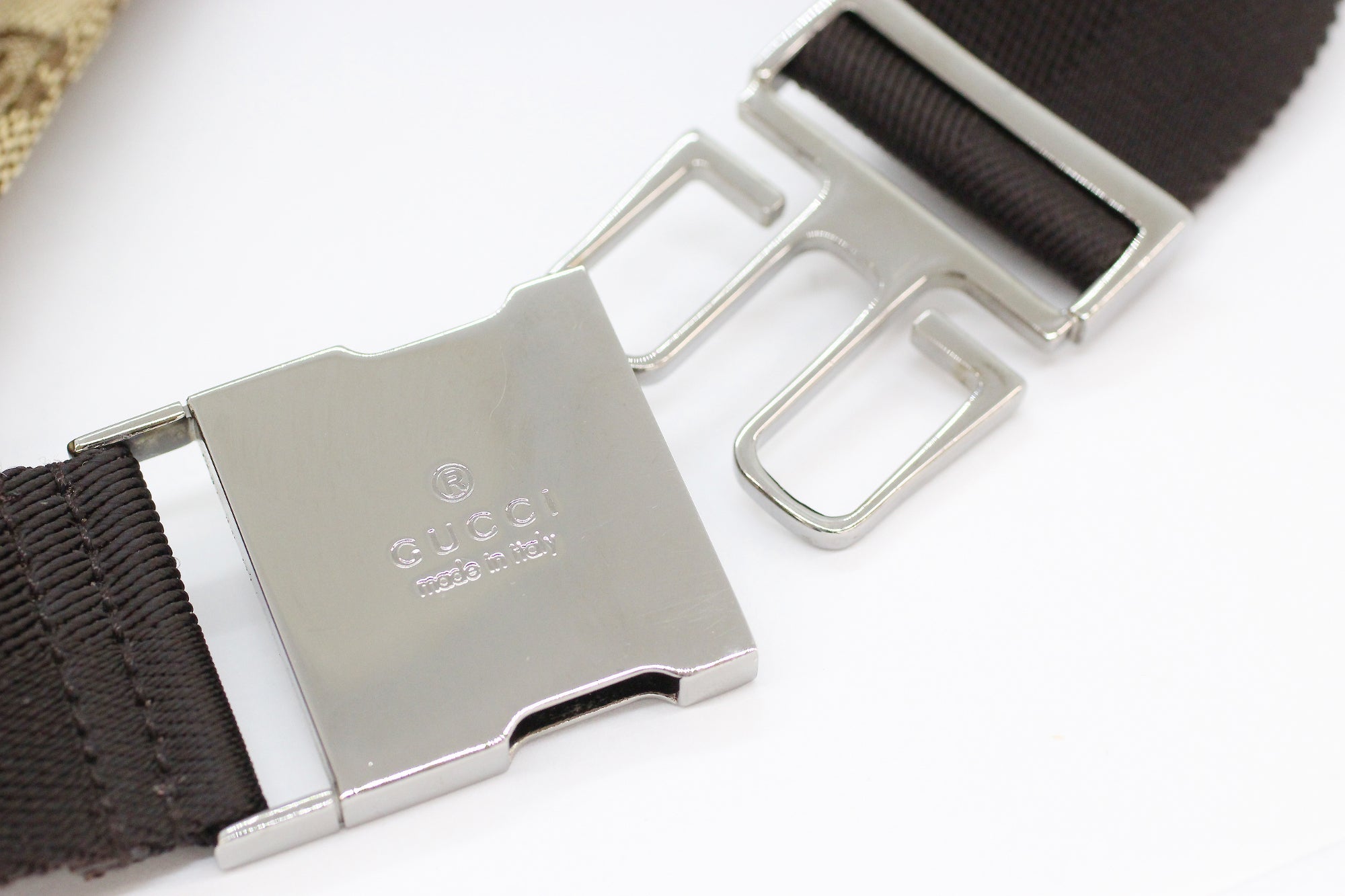 GUCCI(グッチ) ウエストバッグ 28566 GGキャンバス ボディバッグ - 電動工具・楽器・ブランド・住設家電も総合リユース｜リサイクルショップ福助