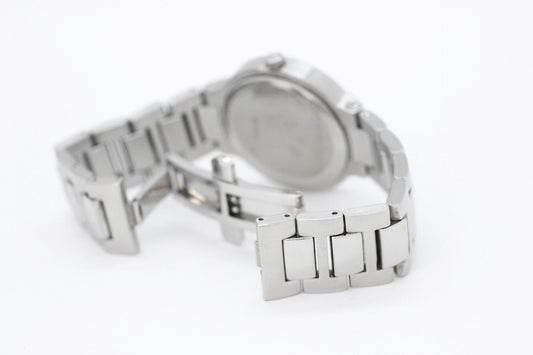 GUCCI(グッチ) 8900M メンズクォーツウォッチ 腕時計 SS グレー文字盤 - 電動工具・楽器・ブランド・住設家電も総合リユース｜リサイクルショップ福助