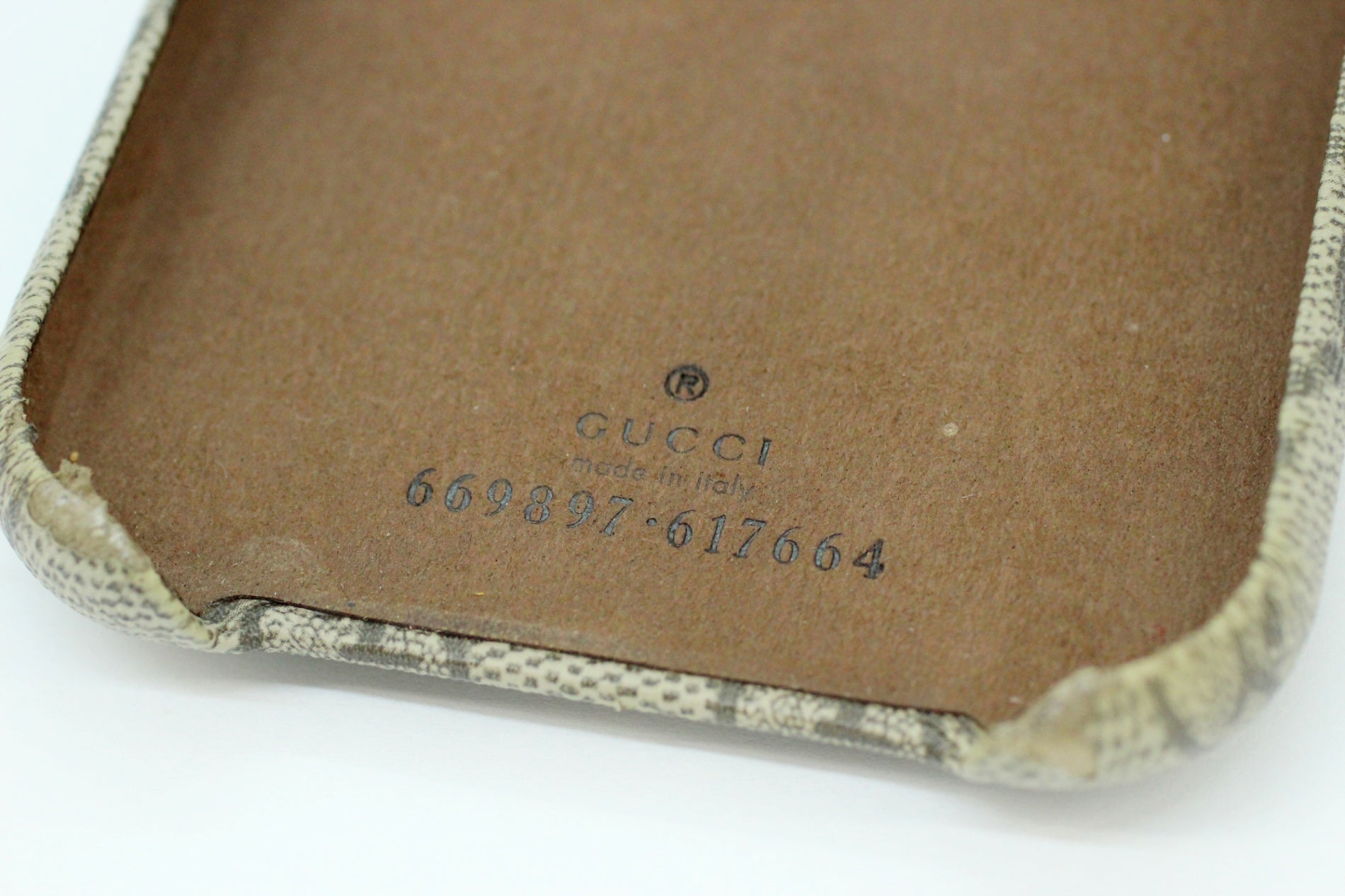 GUCCI(グッチ) iPhone12 pro用ケース GGマーモント iPhone 12 Pro Max ケース オンライン限定 669897 617664 - 電動工具・楽器・ブランド・住設家電も総合リユース｜リサイクルショップ福助