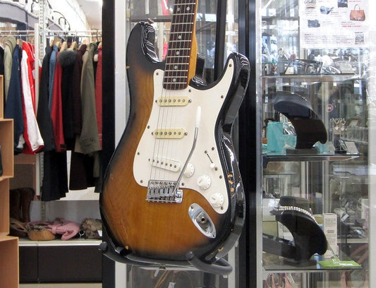 Guyatone グヤトーン CUSTOM ストラトタイプ ギター 希少なローズ指板個体 ペグ/PU交換有 - 安心保証・業界最安値の販売 福助