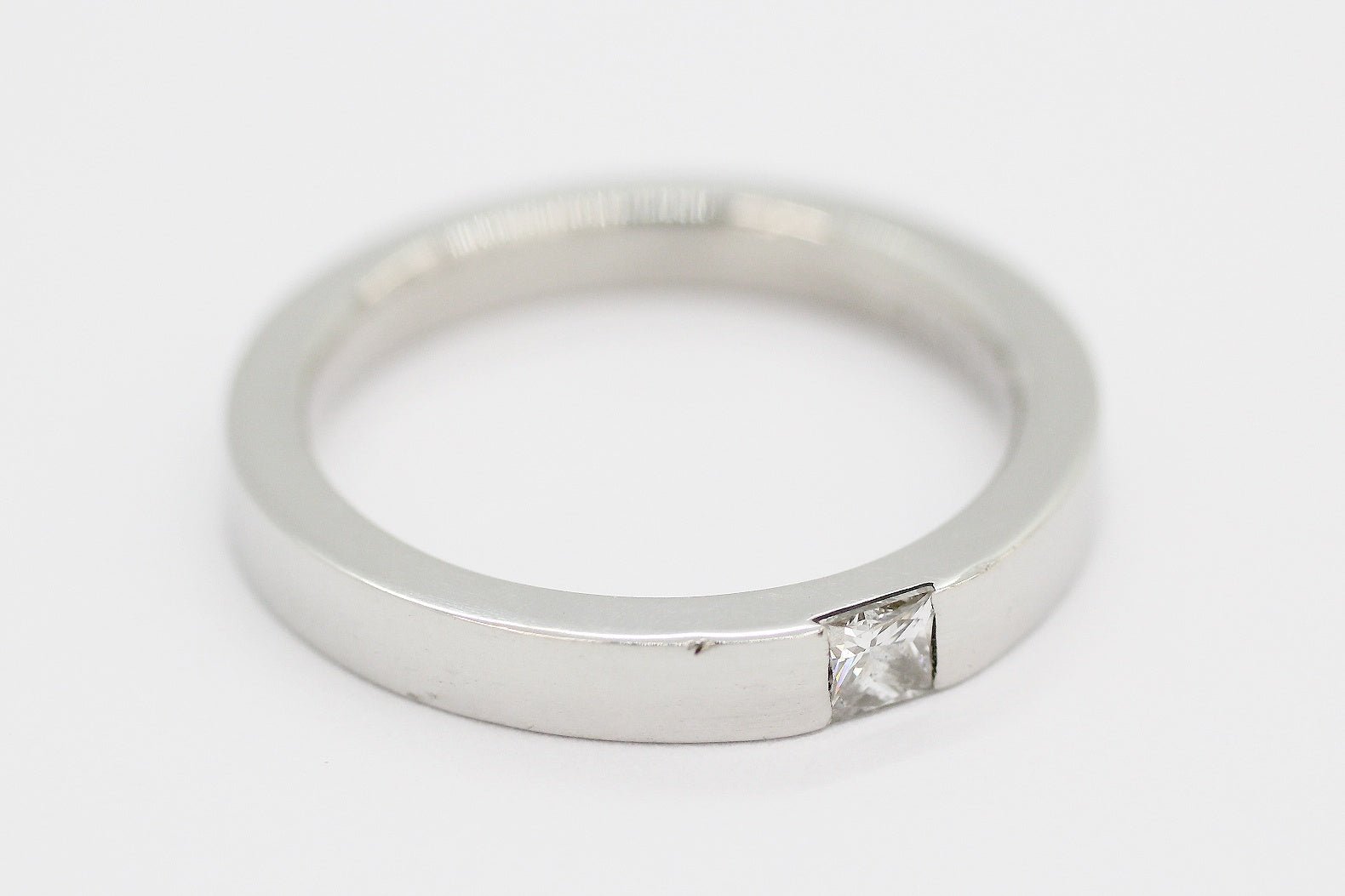 HARRY WINSTON(ハリーウィンストン) Pt950 ペアリング/マリッジリング プリンセスカット ダイヤモンド 15号/6.5号 - 電動工具・楽器・ブランド・住設家電も総合リユース｜リサイクルショップ福助