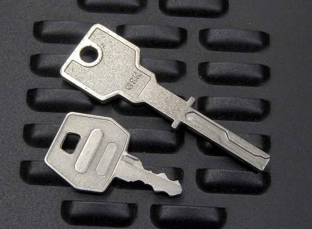 パチスロ実機 学園黙示録 HIGH SCHOOL OF THE DEAD ハイスクールオブザデッド コイン不要機搭載 100V対応 ボリューム調節有 - 安心保証・業界最安値の販売 福助