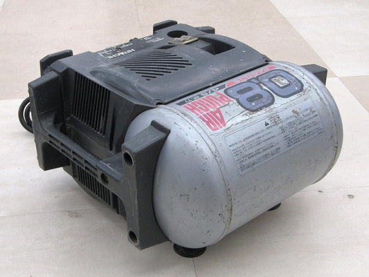 HITACHI 日立工機 4/5馬力 エアーコンプレッサー ベビコン PA600S 50Hz専用 主に釘打ち機用 - 電動工具・楽器・ブランド・住設家電も総合リユース｜リサイクルショップ福助