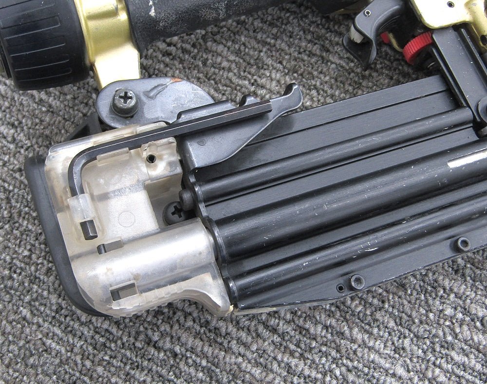 HITACHI 日立工機 55mm高圧ピン釘打機 NP55HM 電動工具 ピンネイラ - 電動工具・楽器・ブランド・住設家電も総合リユース｜リサイクルショップ福助