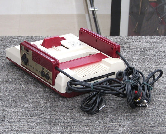 任天堂 ファミコン本体 +ソフト HVC-002 ファミリーコンピューター - 電動工具・楽器・ブランド・住設家電も総合リユース｜リサイクルショップ福助
