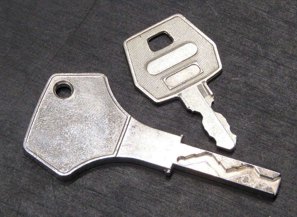 パチスロ実機 KPE スカイガールズ～よろしく！ゼロ～ コイン不要機搭載 100V対応 ボリューム調整有 - 安心保証・業界最安値の販売 福助