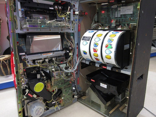 パチスロ実機 KPE マジカルハロウィンJC(初代マジハロ) マジカルバニーパネル コイン不要機搭載 100V電源対応 Vol調節つまみ有 - 電動工具・楽器・ブランド・住設家電も総合リユース｜リサイクルショップ福助